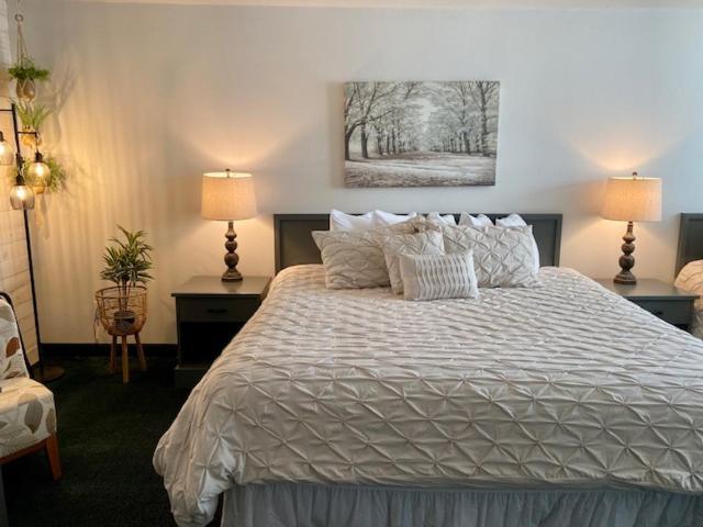 קודי Moose Creek Lodge & Suites חדר תמונה